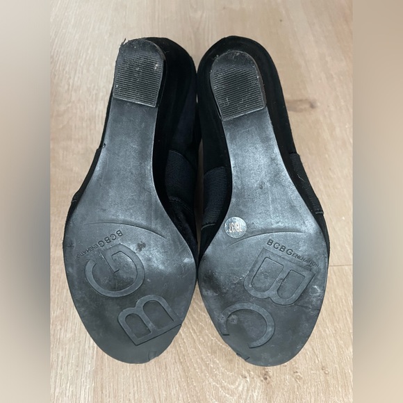 BCBGeneration Wynter Velvet Wedge Leather Booties Size 7B Elastic Stretch Black - Picture 6 of 8